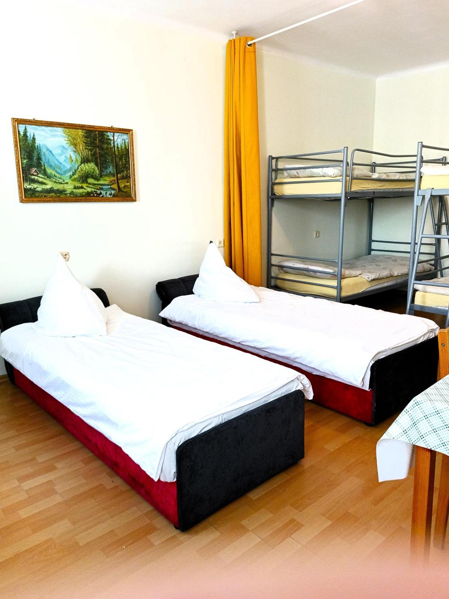 Hostel Omega Rzeszów Eksteriør billede
