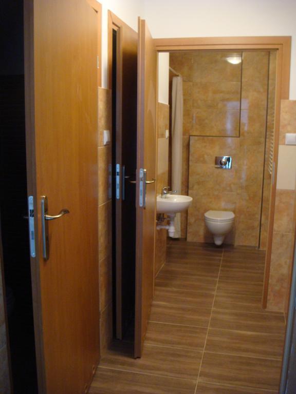 Hostel Omega Rzeszów Eksteriør billede
