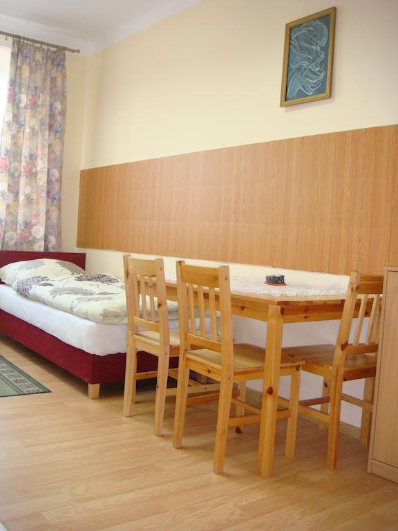 Hostel Omega Rzeszów Eksteriør billede